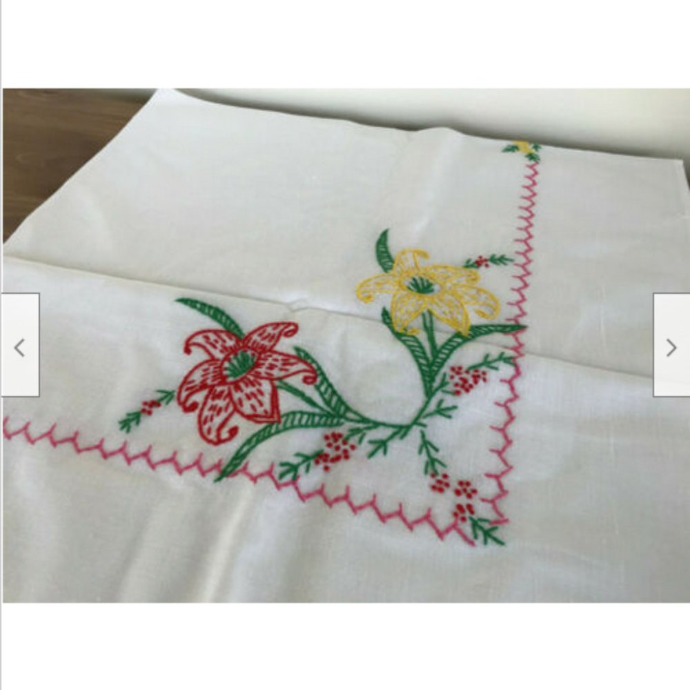 Hand Embroidered Tablecloth Vintage Lily Flower 34x36 White Cotton